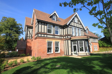 the manor 10