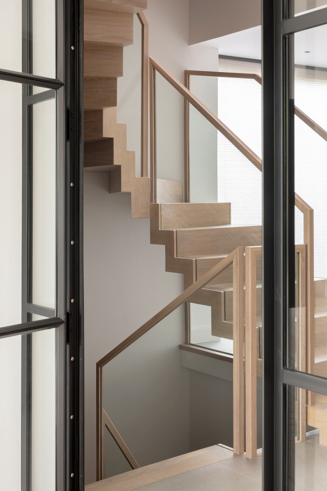 DSC 2563 Mount Grace Drive by Pete Helme Photography