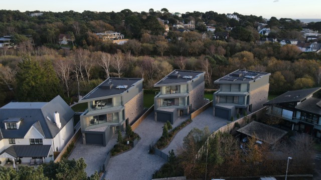 Photo 1080295618 DJI 194 jpg 5561943 0 2021122145640 photo original copy