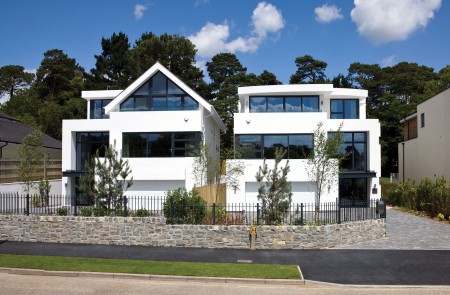 6 Lakeside Road